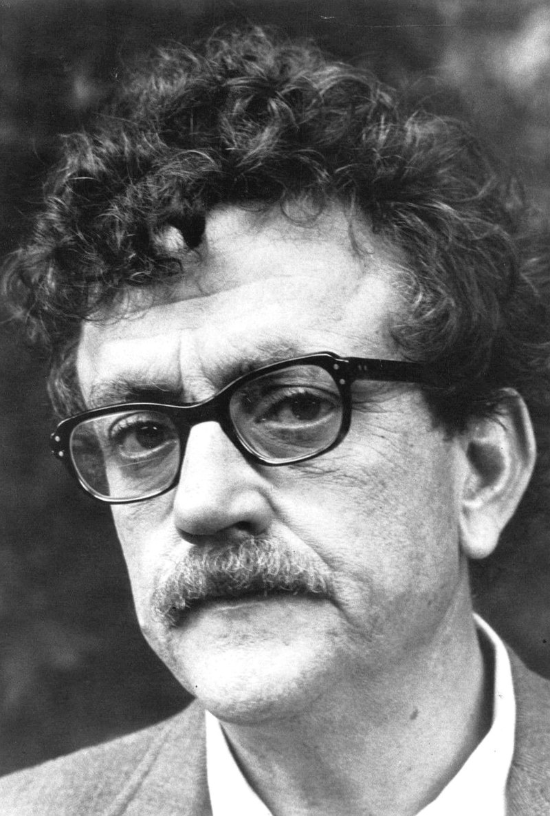 800px Kurt_Vonnegut_1972.jpeg